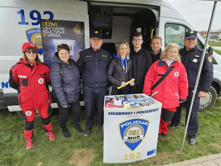 Policajci u Goričanu (9) Policajci u Goričanu (9)