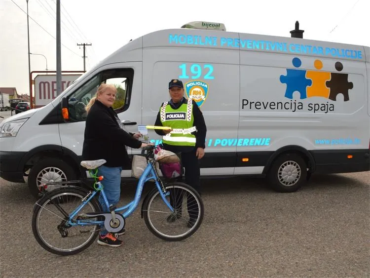 Policija – akcija (2) Policija – akcija (2)