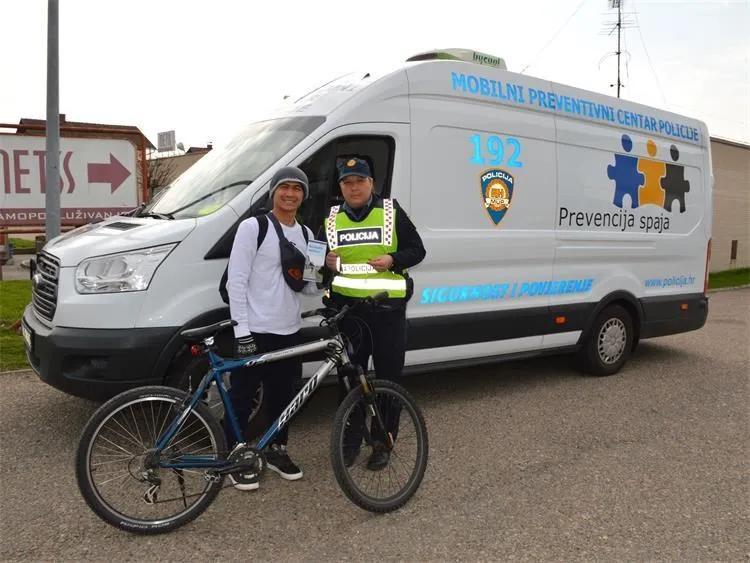 Policija – akcija (6) Policija – akcija (6)