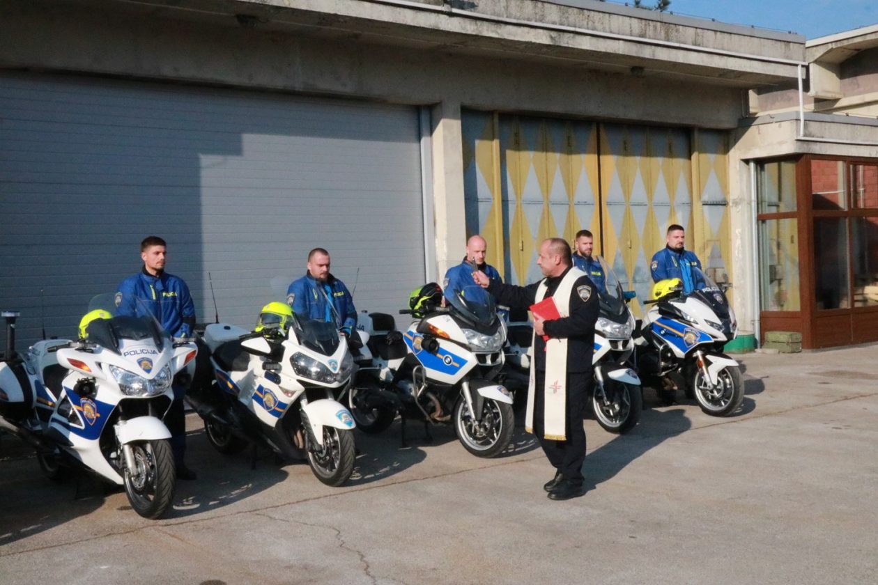 Policija ilustracija motor PU međimurska (6) Policija ilustracija motor PU međimurska (6)