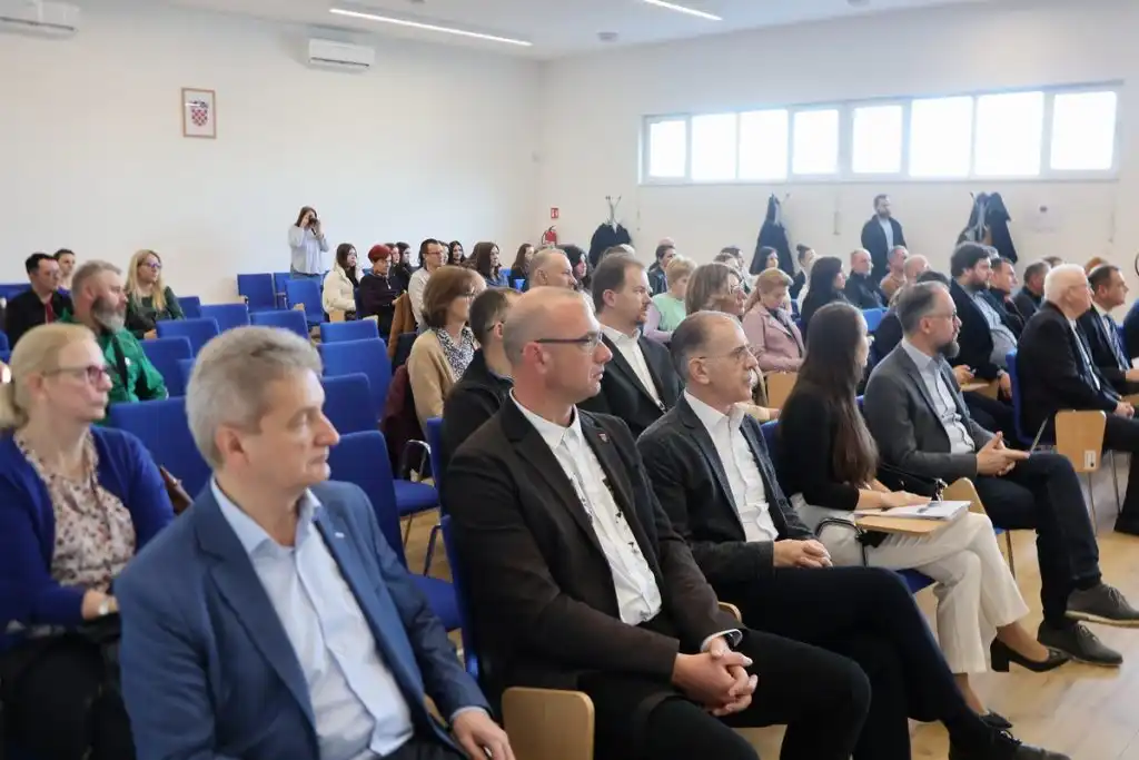 Poljoprivredna-konferencija-11-1024×683 Poljoprivredna-konferencija-11-1024×683