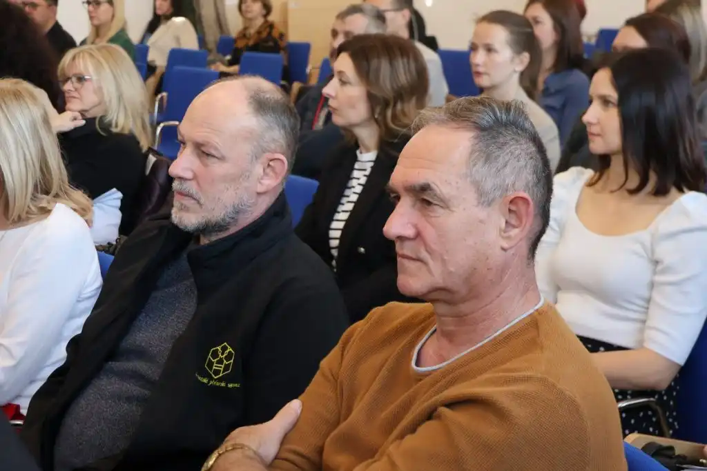 Poljoprivredna-konferencija-17-1024×683 Poljoprivredna-konferencija-17-1024×683