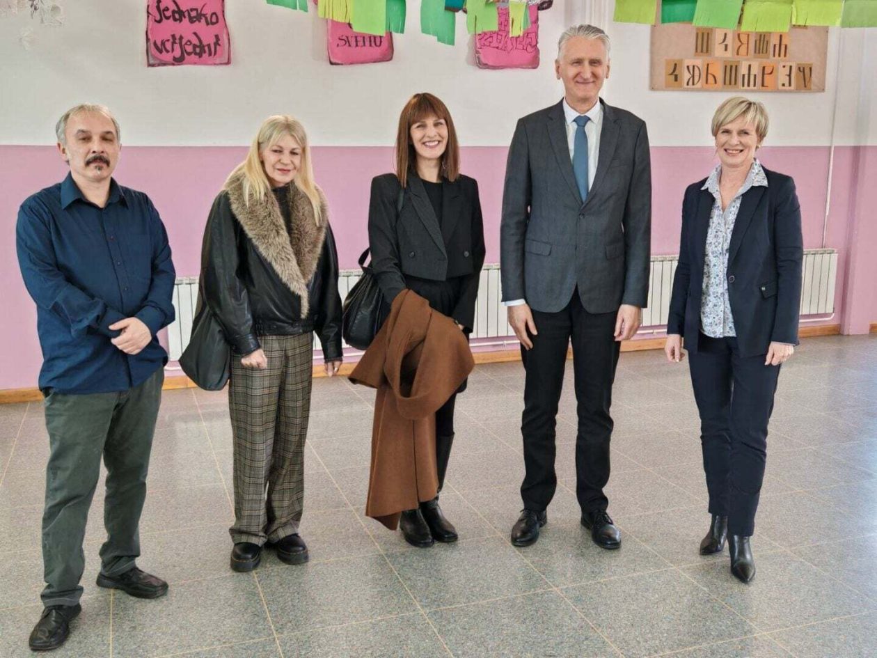 Posjet delegacije Ministarstva znanosti, obrazovanja i mladih OŠ Kuršanec (1)