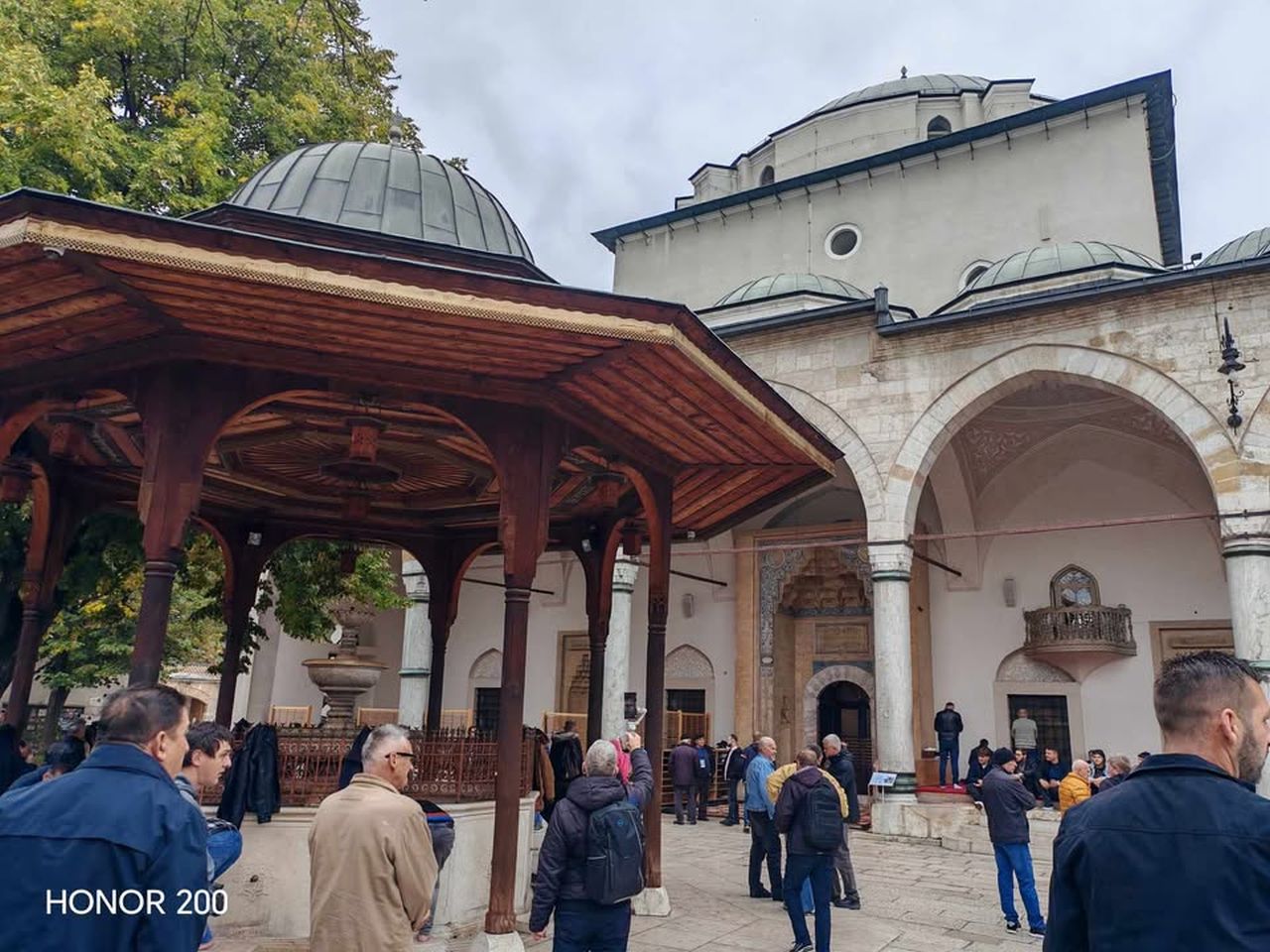 Posljednji ispraćaj Halida Bešlića – Kuršanec i Parag (2)