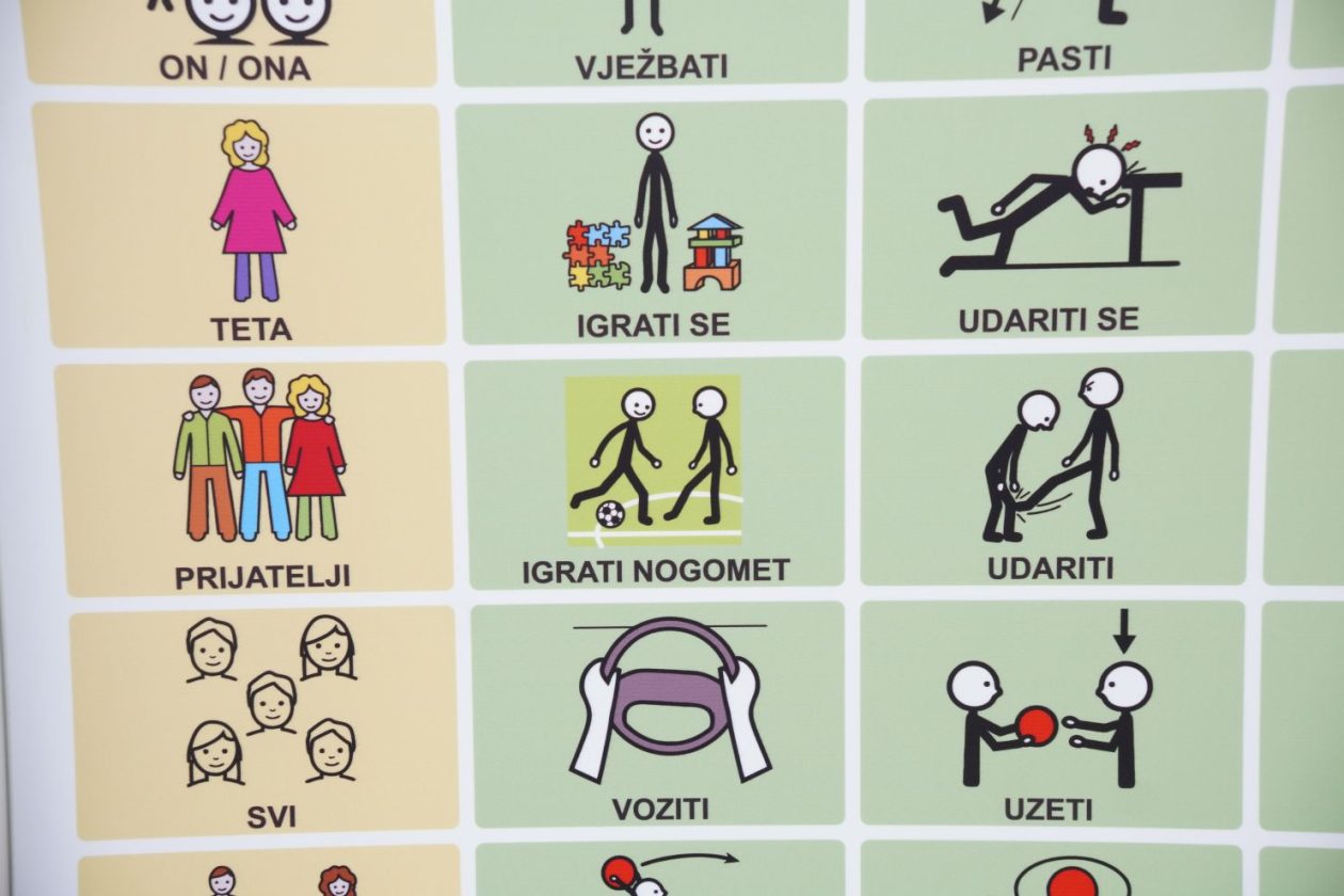 Postavljanje komunikacijske ploče DV Cipelica (21)