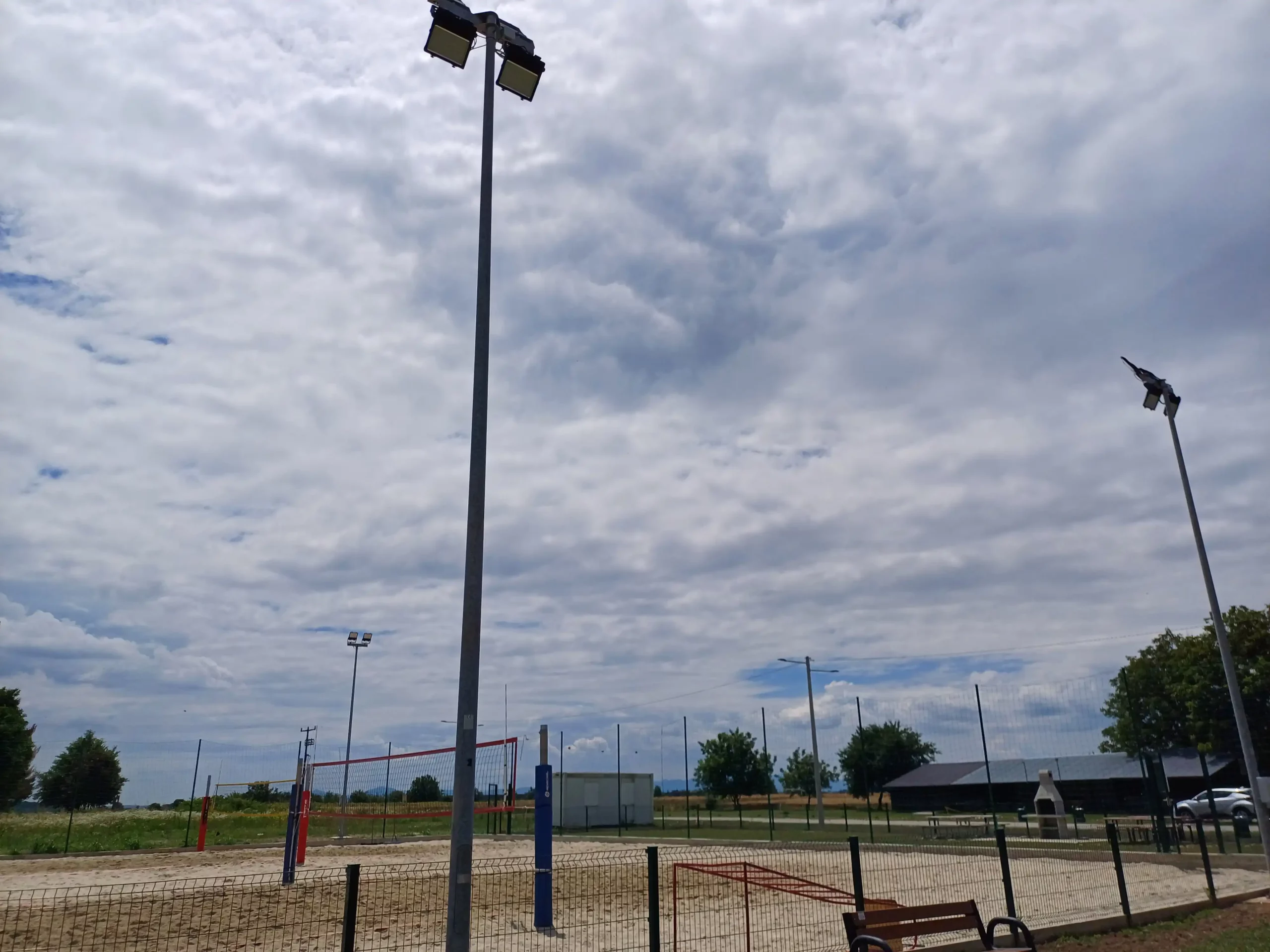 Postavljeni novi reflektori u Doliću i Paragu! (5) Postavljeni novi reflektori u Doliću i Paragu! (5)