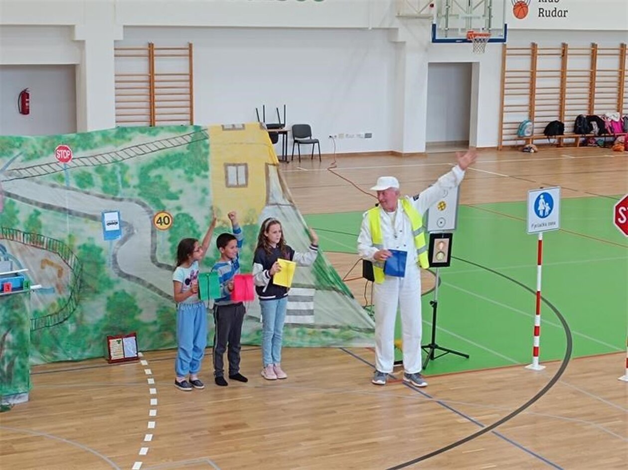 Poštujte naše naše znakove (7)