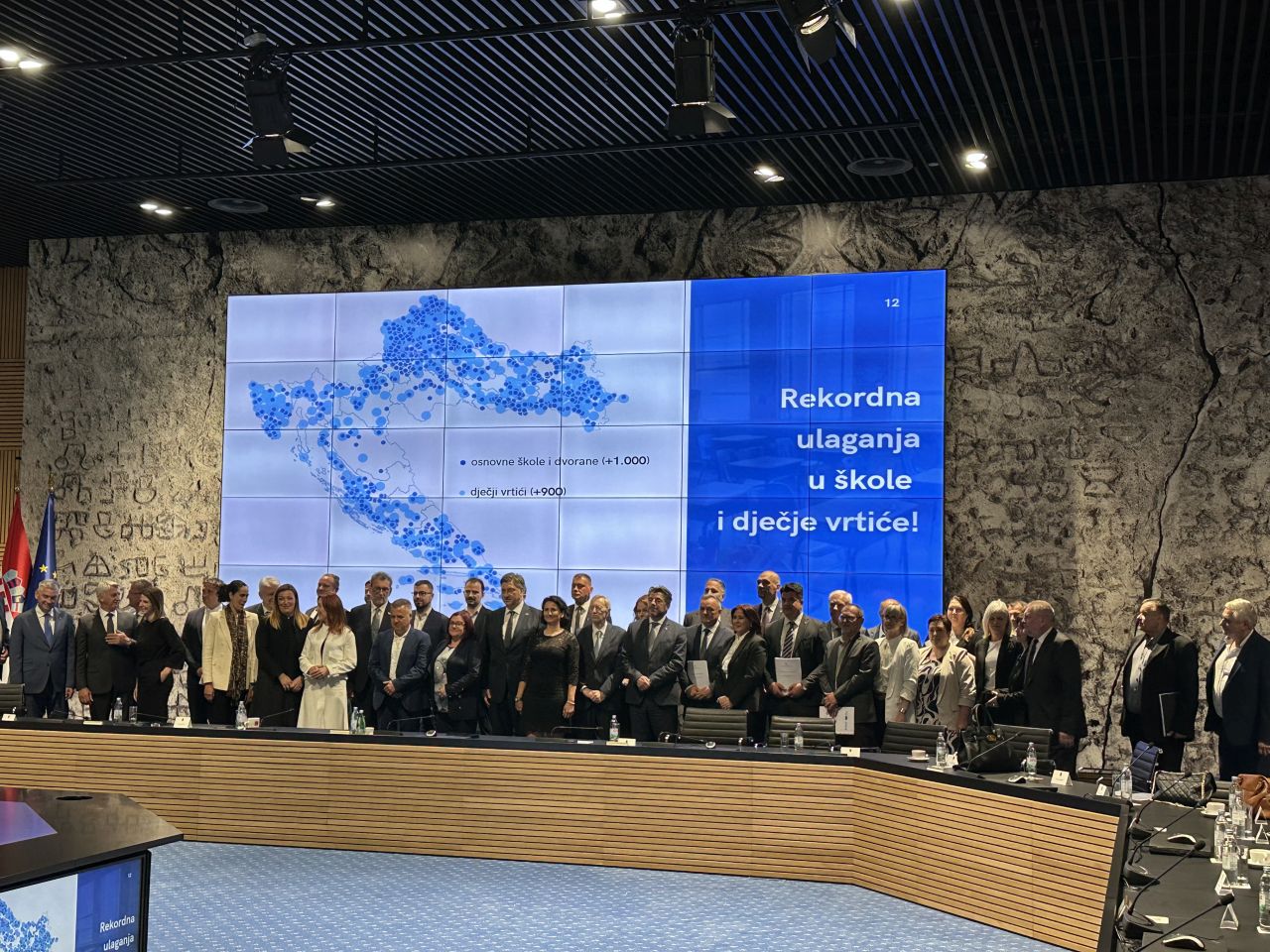 Potpisan ugovor za nove škole u Nedelišću i Vratišincu (2) Potpisan ugovor za nove škole u Nedelišću i Vratišincu (7)