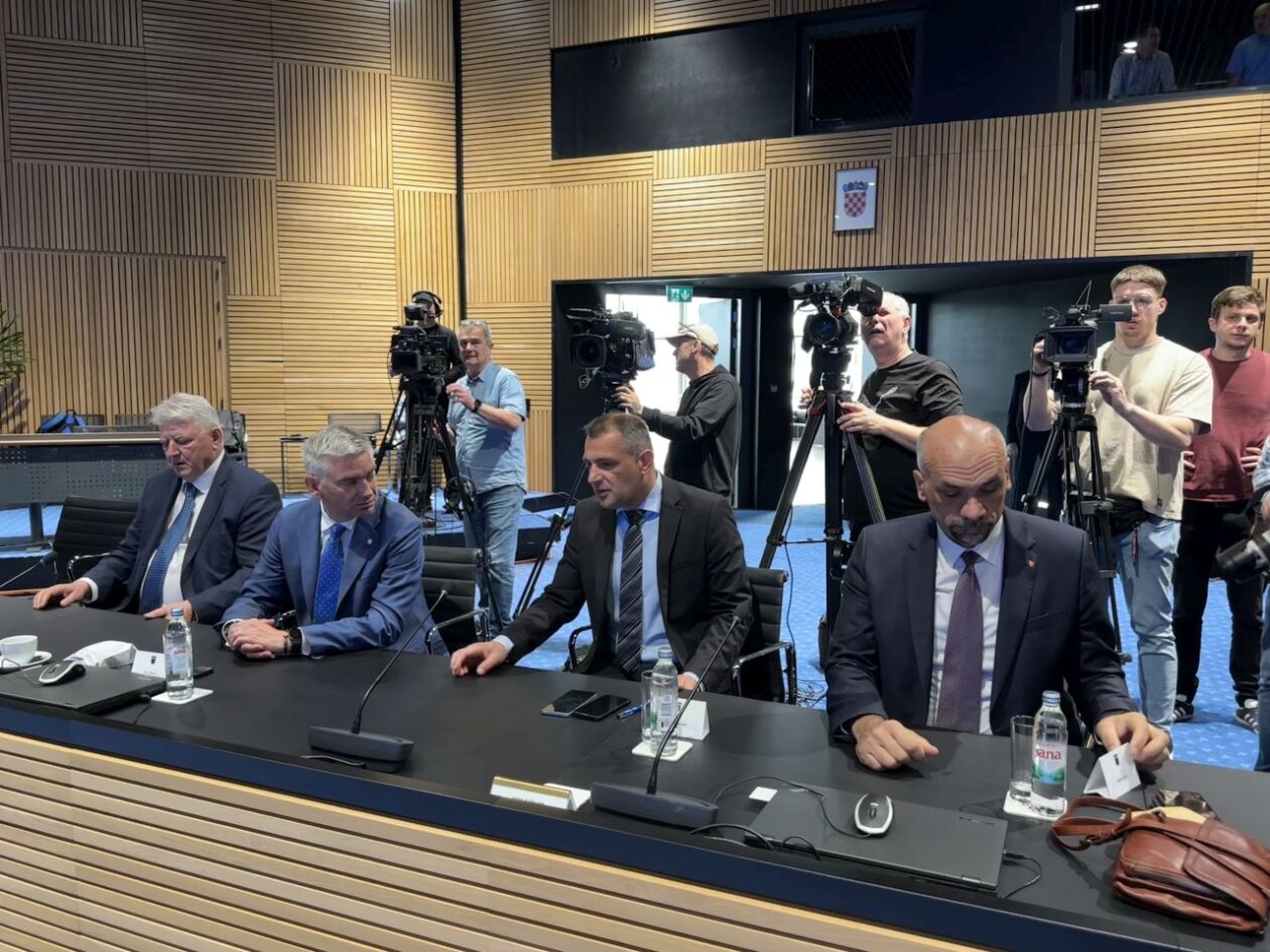 Potpisan ugovor za nove škole u Nedelišću i Vratišincu (7)