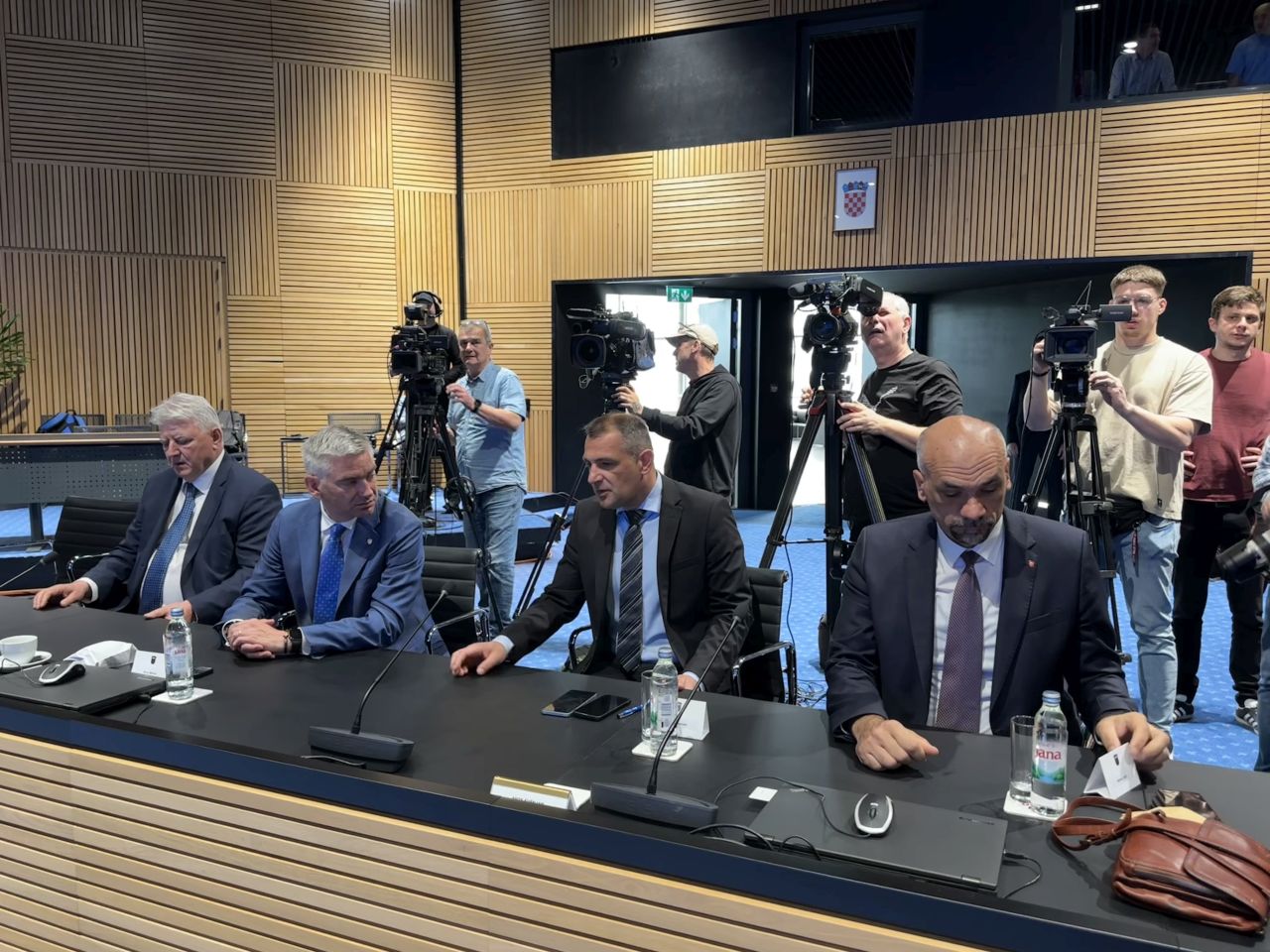 Potpisan ugovor za nove škole u Nedelišću i Vratišincu (7) Potpisan ugovor za nove škole u Nedelišću i Vratišincu (7)