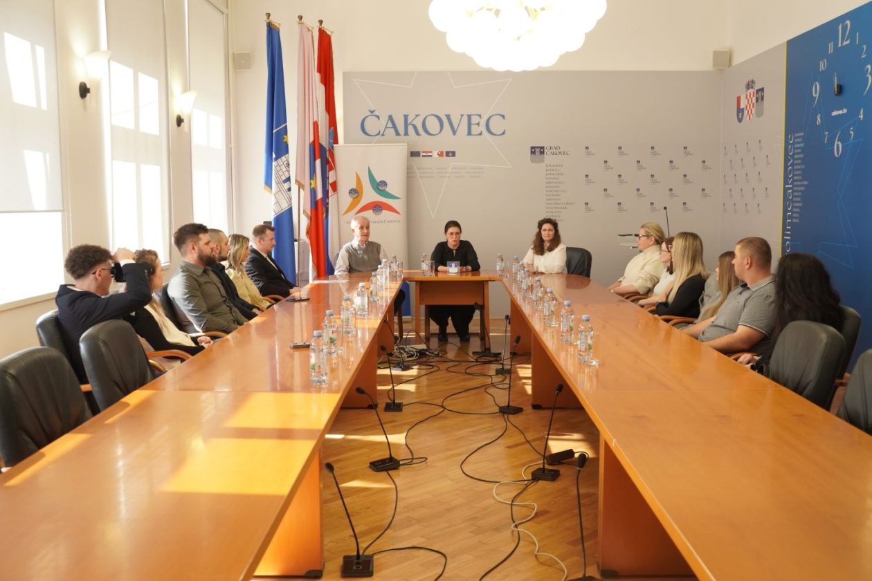 Potpisivanje sporazuma savjeta mladih grada Čakovca Opatija Koprivnica (15)