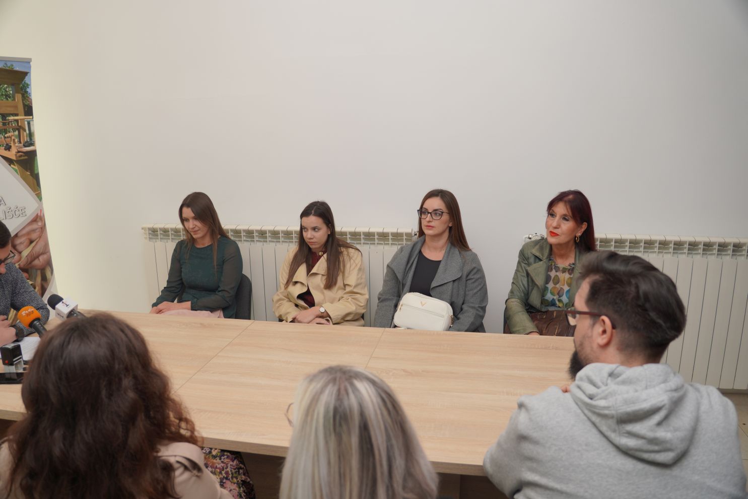 Potpisivanje ugovora Nedelišće zdravstvo lječnici (7) Potpisivanje ugovora Nedelišće zdravstvo lječnici (7)