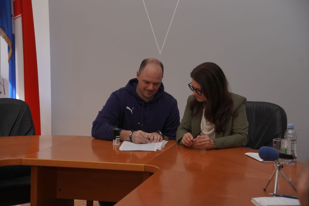 Potpisivanje ugovora s udrugama Grada Čakovca (26) Potpisivanje ugovora s udrugama Grada Čakovca (26)