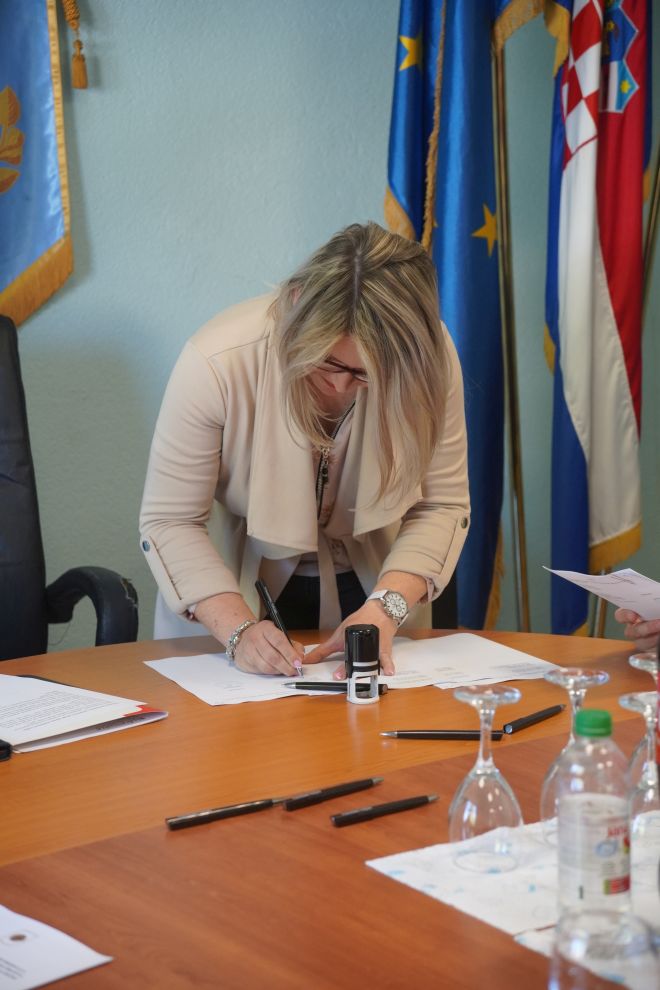 Potpisivanje ugovora s udrugama Općina Orehovica (26)