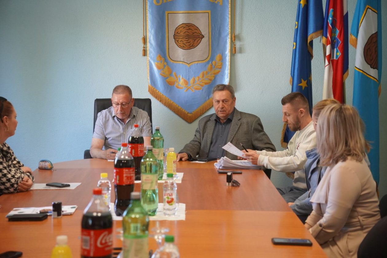 Potpisivanje ugovora s udrugama Općina Orehovica (3)