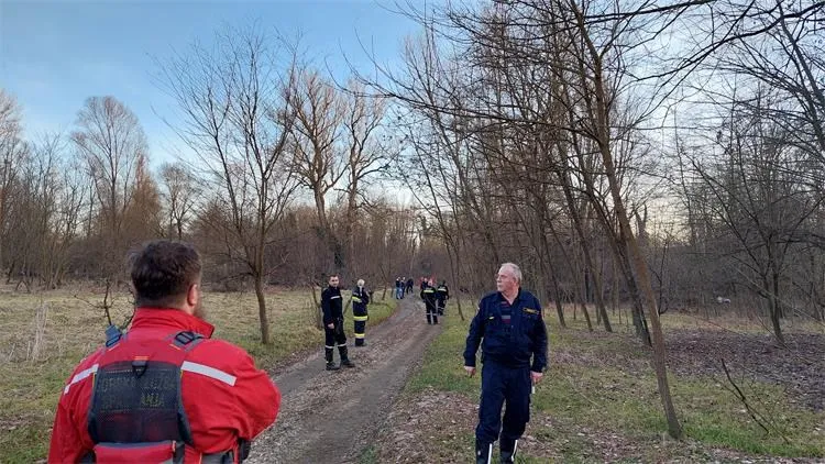 Potraga za (4) Potraga za (4)