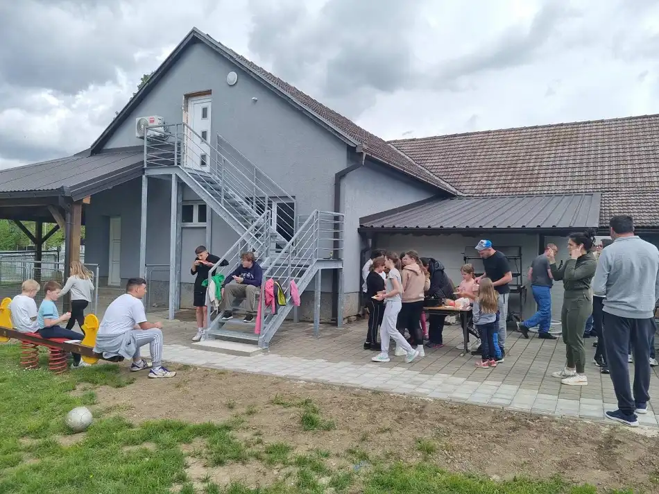 Pre Kom (10) Pre Kom (10)