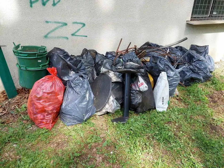 Pre Kom (20) Pre Kom (20)