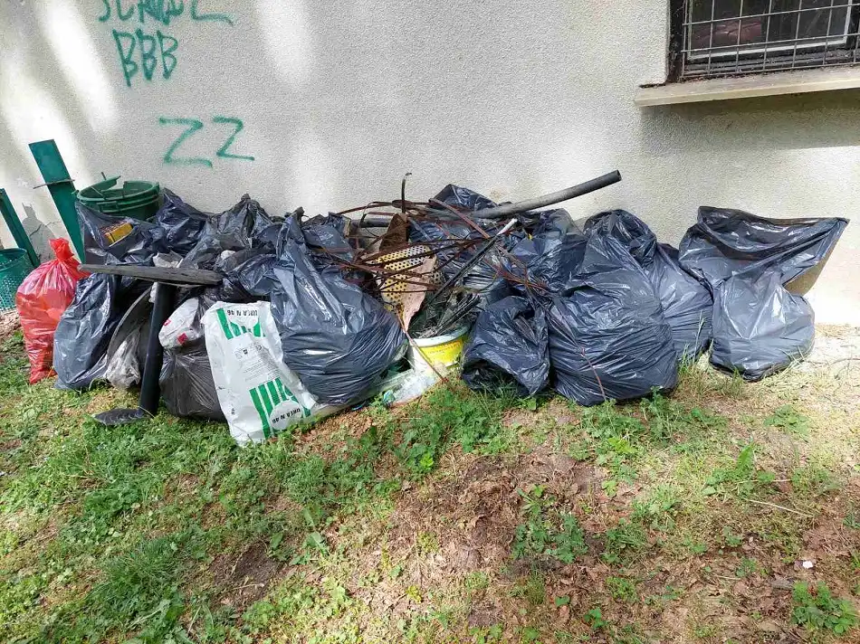 Pre Kom (22) Pre Kom (22)