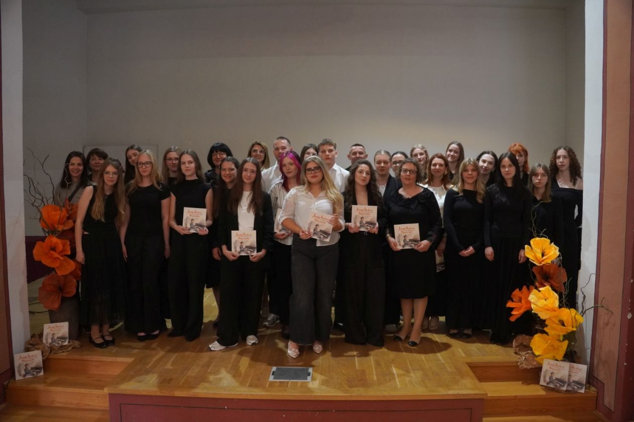 Predstavljanje slikovnice Josipa Štolcera Slavenskog (10)