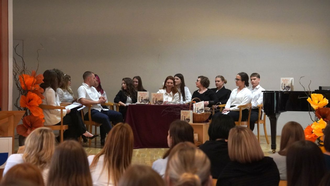 Predstavljanje slikovnice Josipa Štolcera Slavenskog (2)