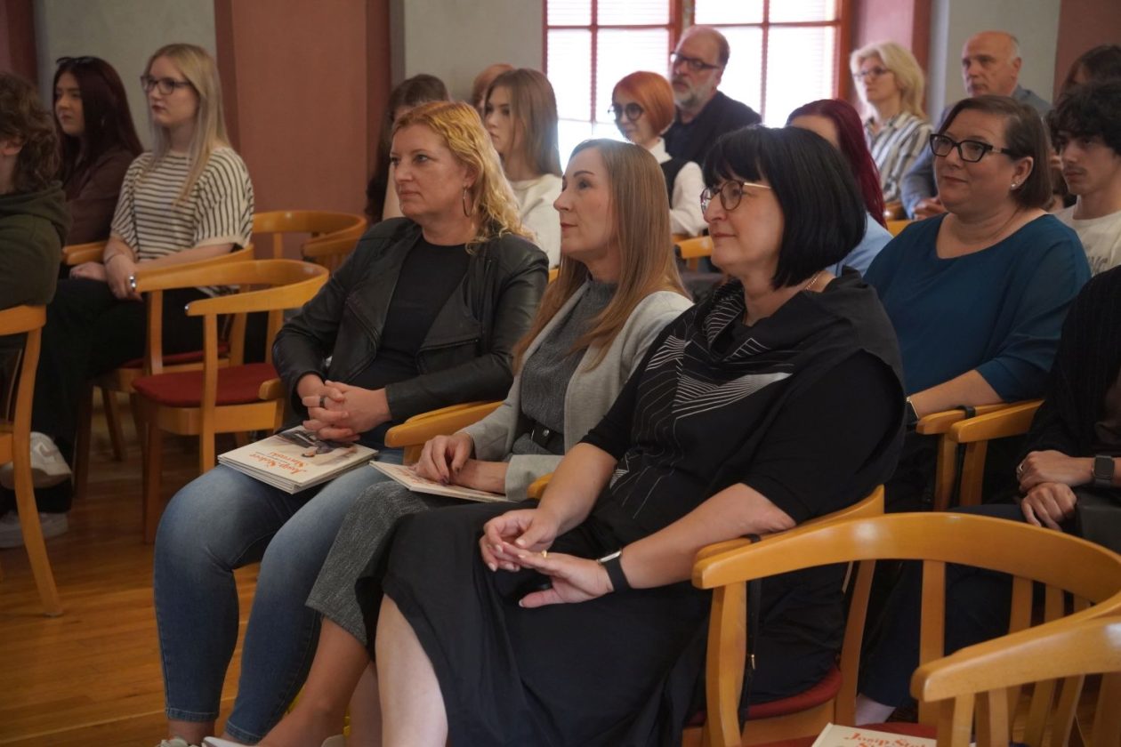 Predstavljanje slikovnice Josipa Štolcera Slavenskog (20)