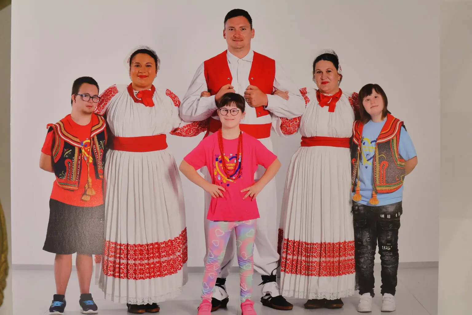 Predstavljen humanitarni kalendar ‘Čuvari malih zvijezda’ Udruge za sindrom Down MŽ (14) Predstavljen humanitarni kalendar ‘Čuvari malih zvijezda’ Udruge za sindrom Down MŽ (14)