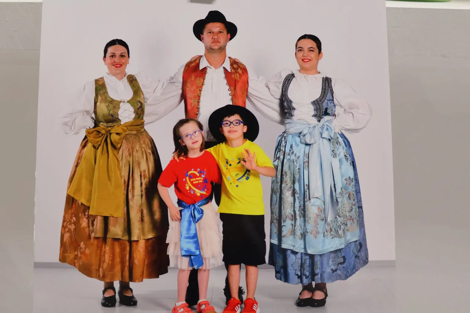 Predstavljen humanitarni kalendar ‘Čuvari malih zvijezda’ Udruge za sindrom Down MŽ (19) Predstavljen humanitarni kalendar ‘Čuvari malih zvijezda’ Udruge za sindrom Down MŽ (19)