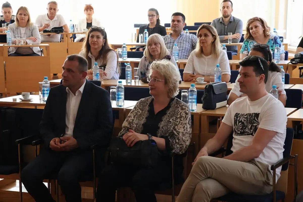 Predstavnici NEPC-a u posjetu Međimurskoj županiji (7) Predstavnici NEPC-a u posjetu Međimurskoj županiji (7)