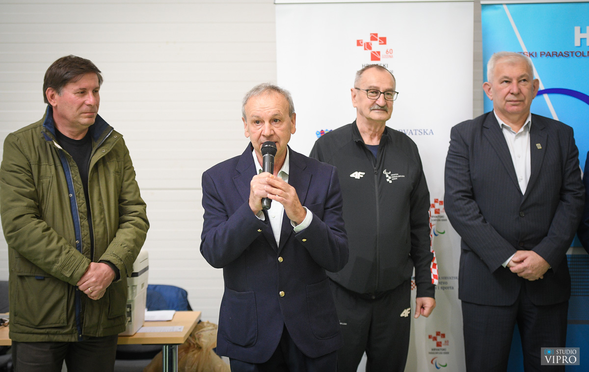 Prelog, Parastolnotenisači (6)