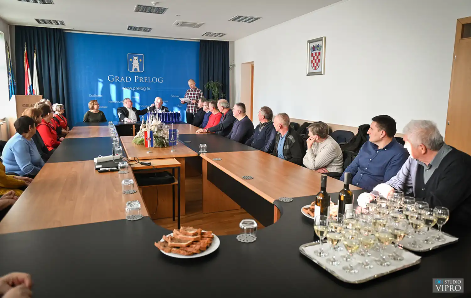 Prelog Prijem za dugogodišnje darivatelje krvi (10) Prelog Prijem za dugogodišnje darivatelje krvi (10)