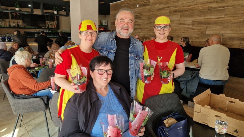 Prelog dan žena (4)