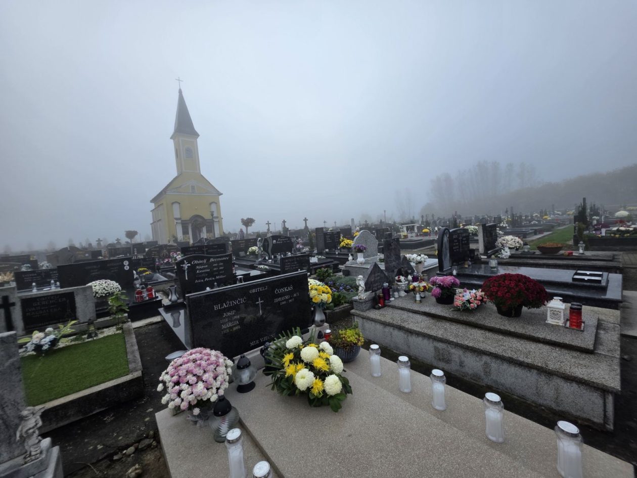 Prelog groblje magla 2 2025