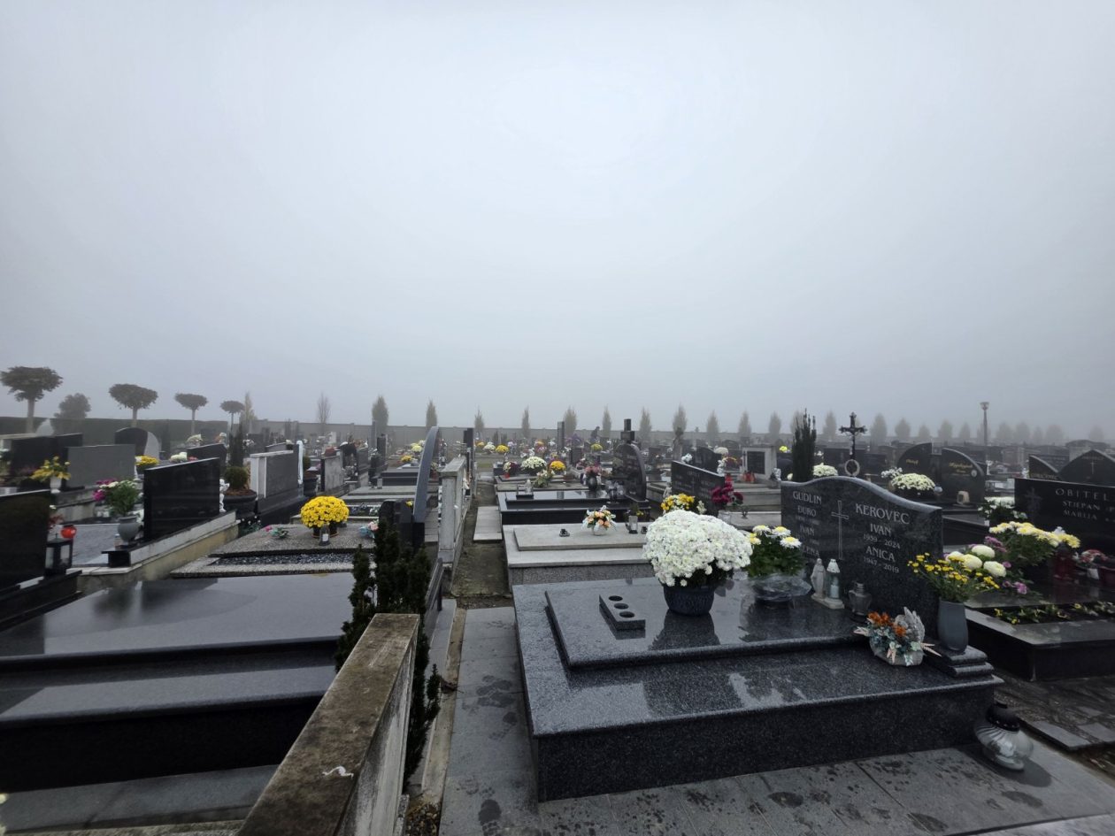 Prelog groblje magla 3 2025