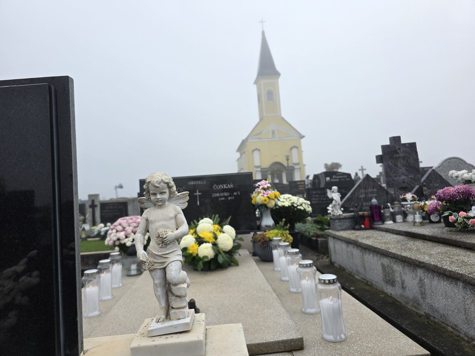 Prelog groblje magla 5 2025