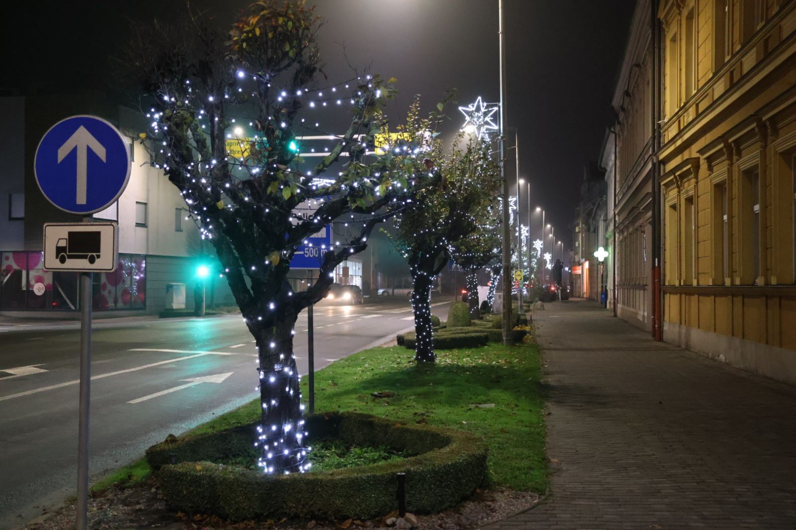 Prelog lampice blagdan osvjetljenje (1) Prelog lampice blagdan osvjetljenje (1)