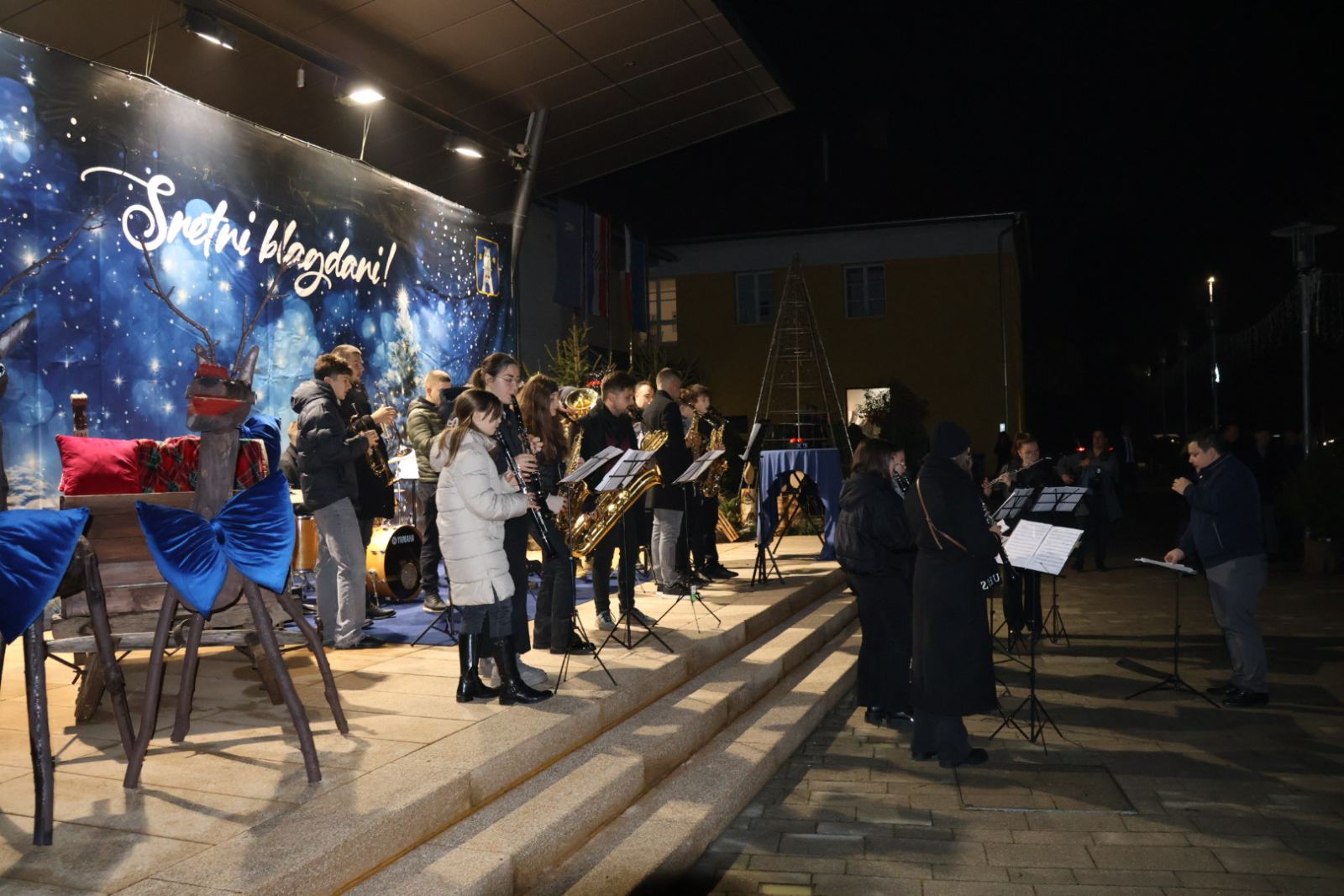 Prelog lampice blagdan osvjetljenje (15) Prelog lampice blagdan osvjetljenje (15)