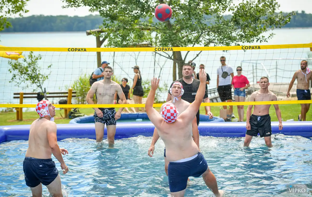 Prelog – odbojka na vodi (12) Prelog – odbojka na vodi (12)