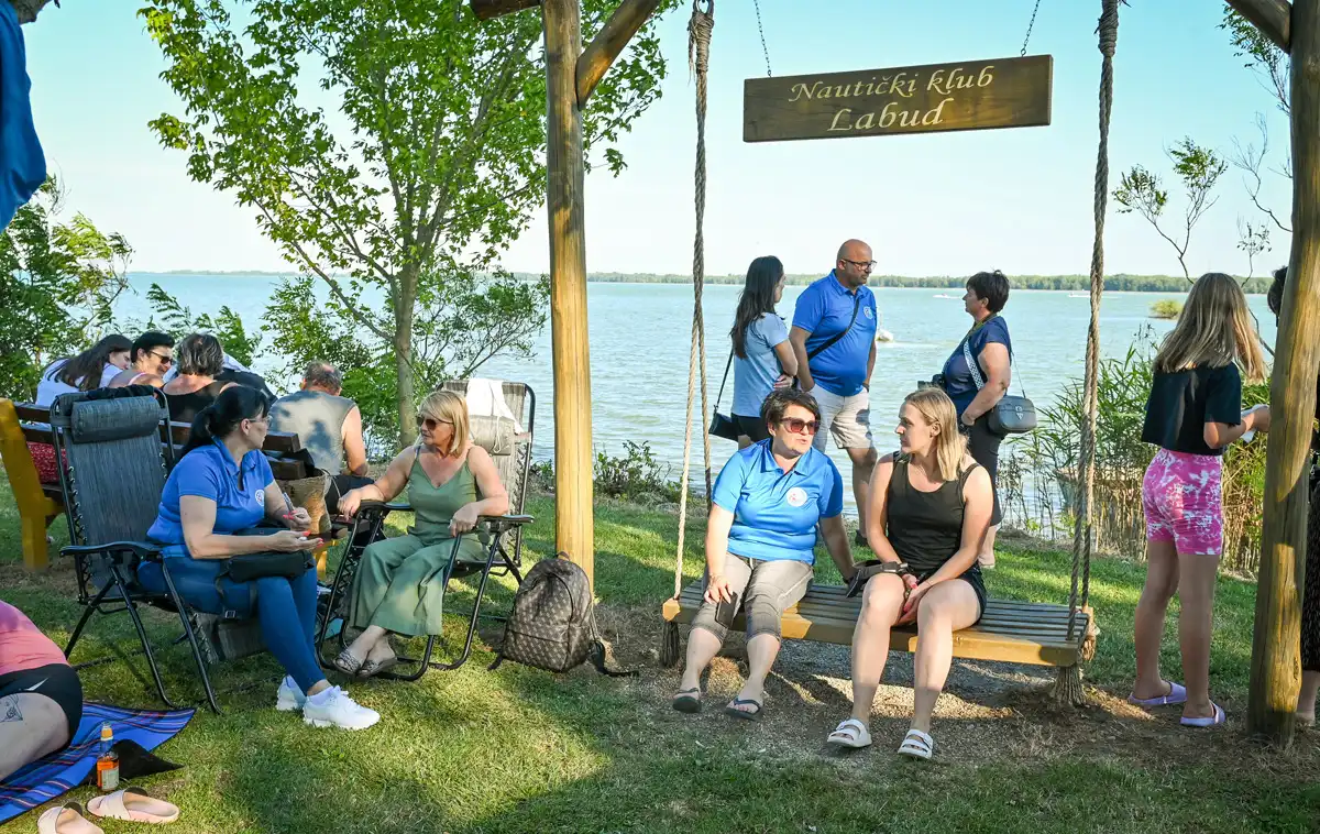 Prelog – odbojka na vodi (23) Prelog – odbojka na vodi (23)