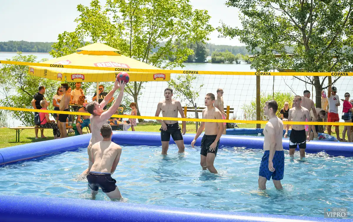 Prelog – odbojka na vodi (4) Prelog – odbojka na vodi (4)