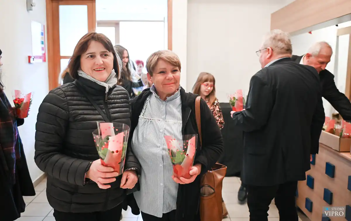 Prelog svojim ženama, koncert Dan žena (14) Prelog svojim ženama, koncert Dan žena (14)