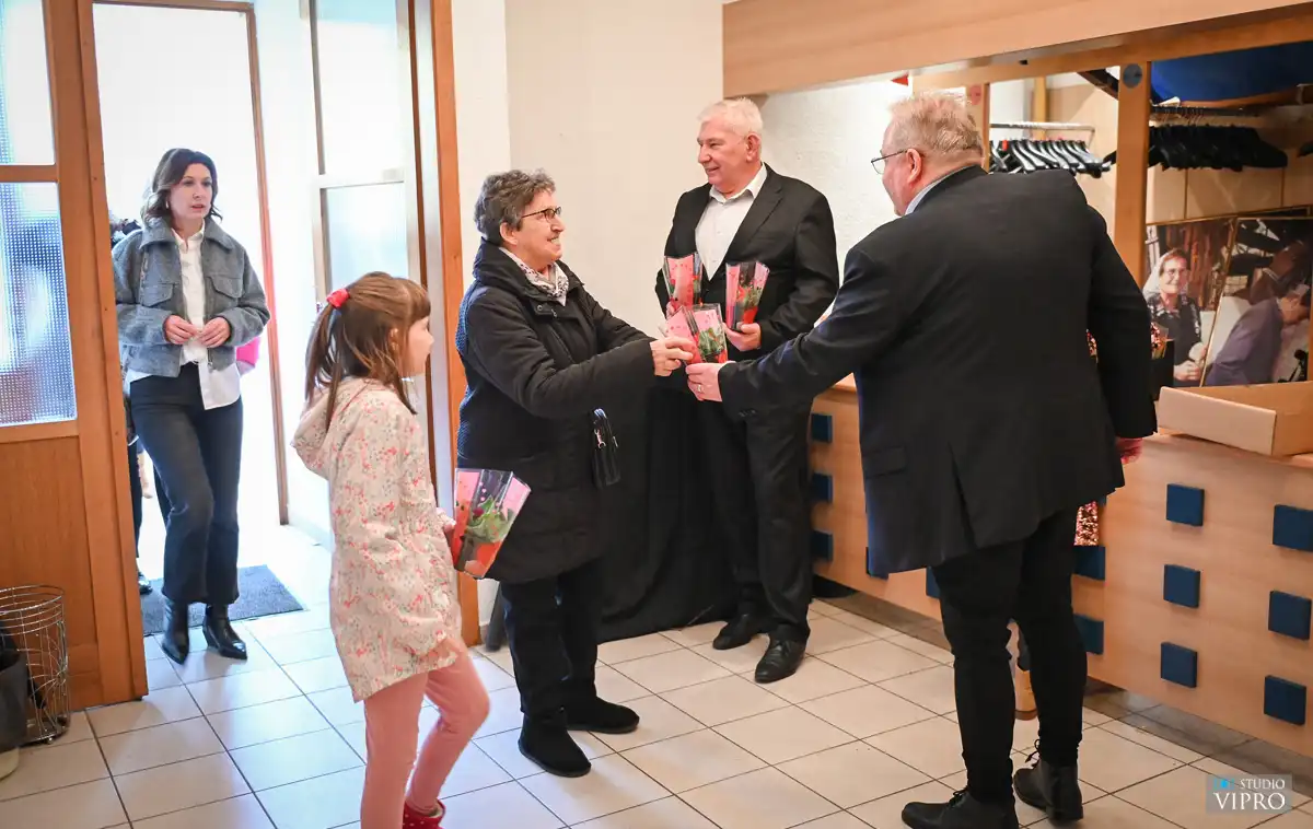 Prelog svojim ženama, koncert Dan žena (16) Prelog svojim ženama, koncert Dan žena (16)