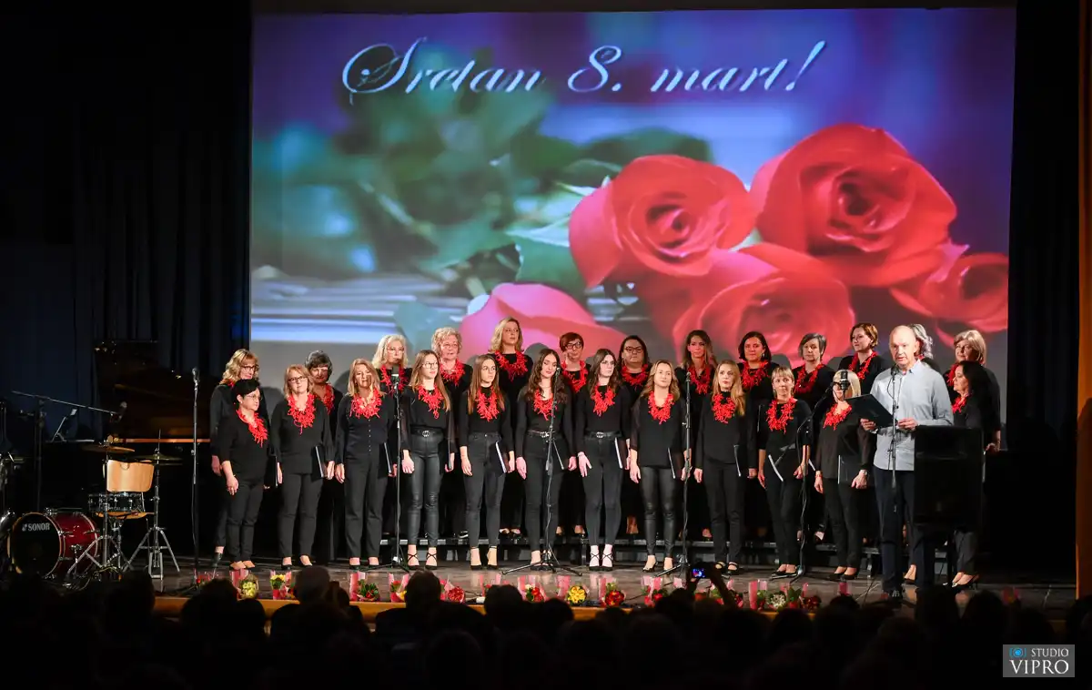 Prelog svojim ženama, koncert Dan žena (22) Prelog svojim ženama, koncert Dan žena (22)