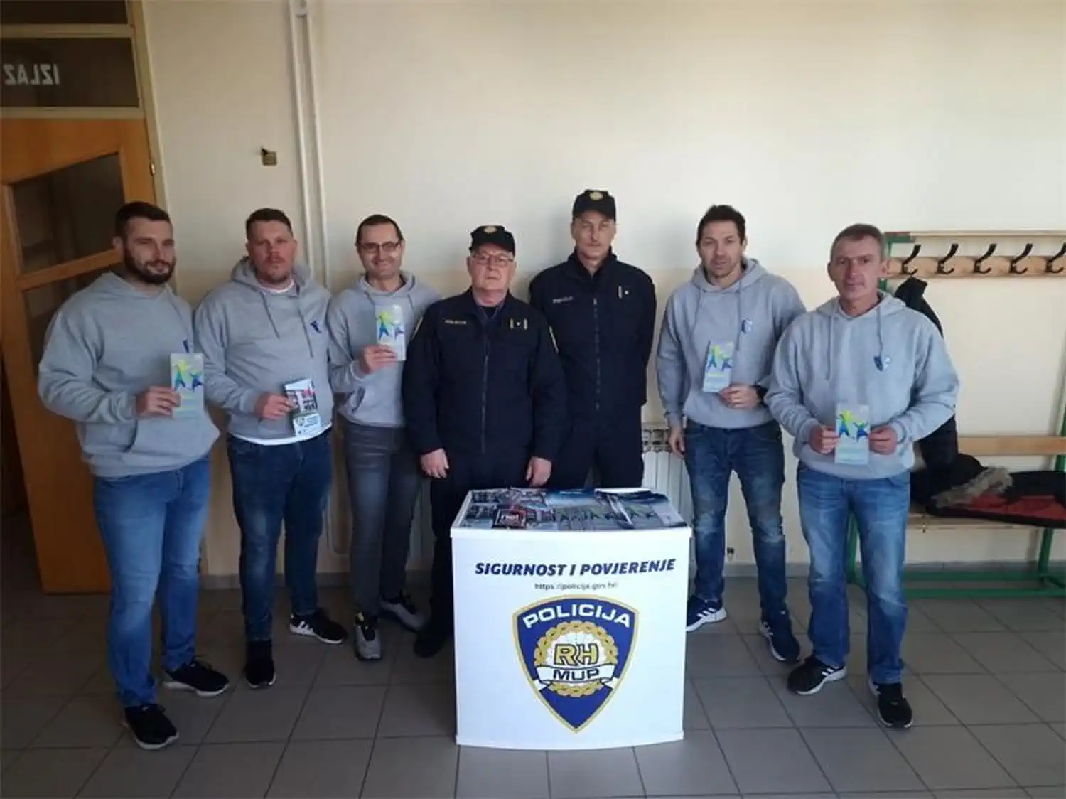 Preloška policija na festivalu nogometa Prelog 2025 (4) Preloška policija na festivalu nogometa Prelog 2025 (4)