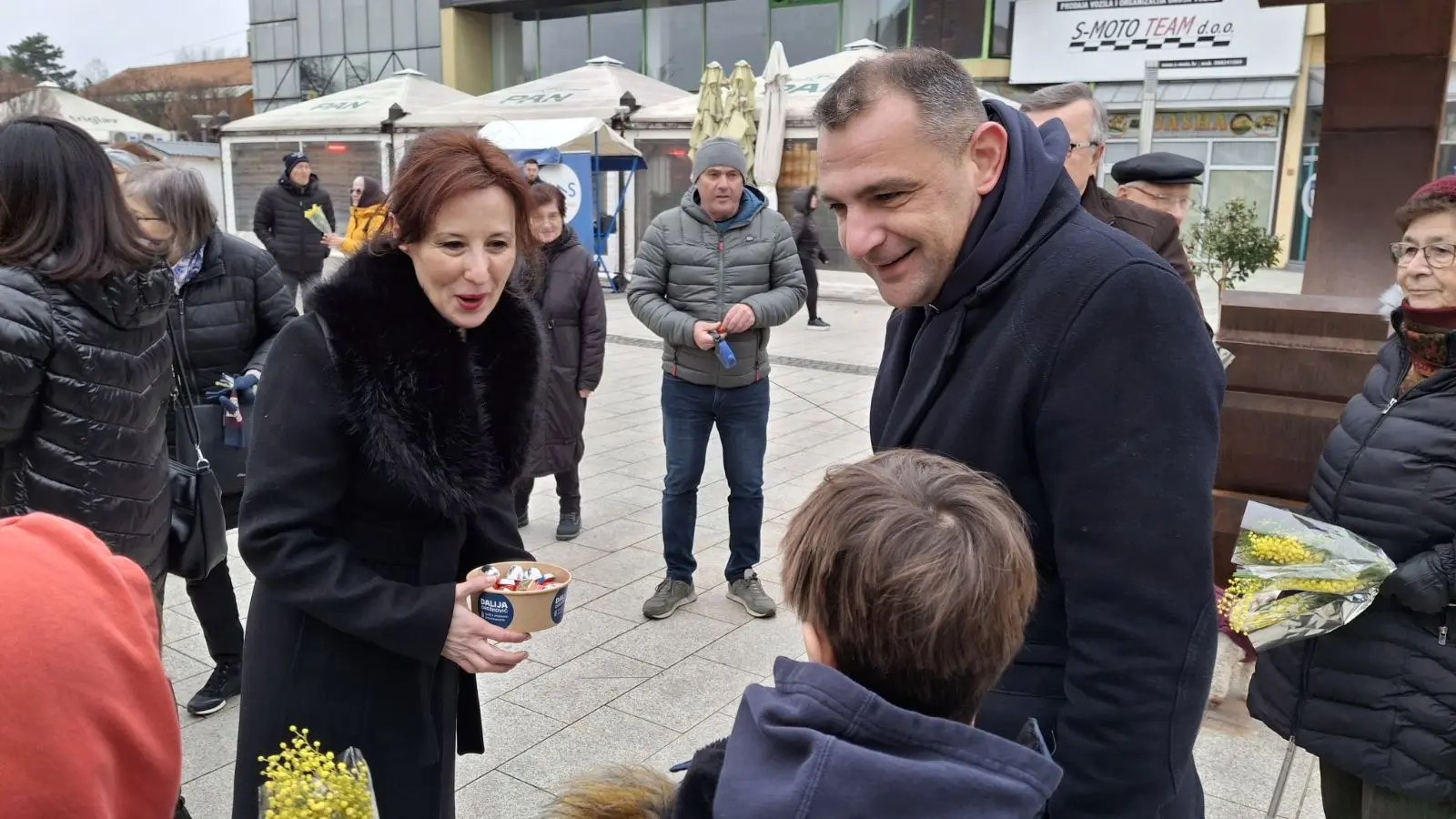 Pressica, Dalija Orešković, Dejan Drabić, Mrak Taritaš, bolnica (10) Pressica, Dalija Orešković, Dejan Drabić, Mrak Taritaš, bolnica (10)