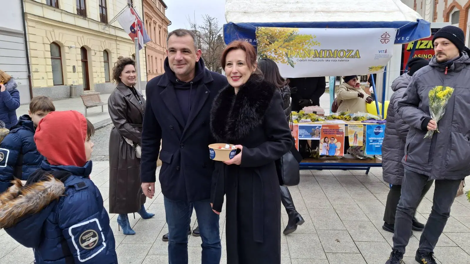 Pressica, Dalija Orešković, Dejan Drabić, Mrak Taritaš, bolnica (8) Pressica, Dalija Orešković, Dejan Drabić, Mrak Taritaš, bolnica (8)