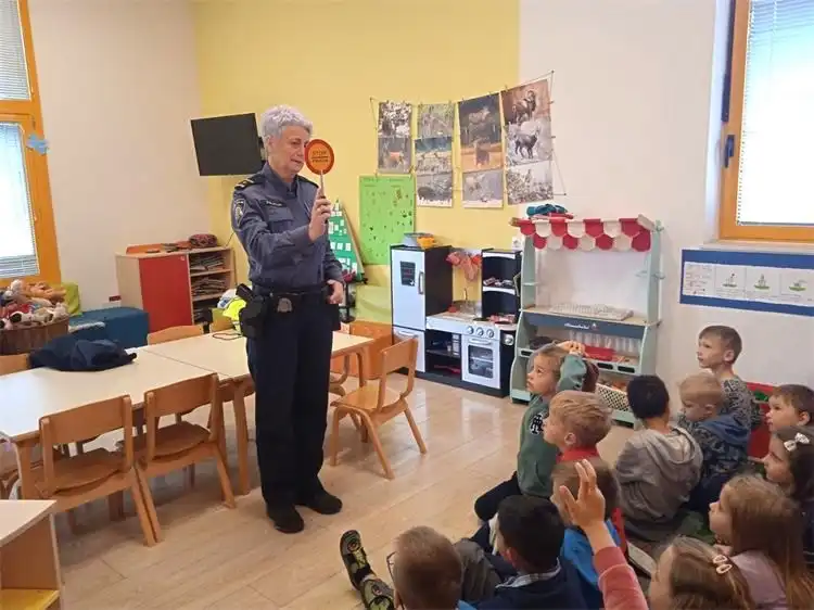 Preventivna akcija moj prijatelj policajac (3) Preventivna akcija moj prijatelj policajac (3)