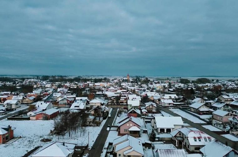 Pribislavec po zimi iz zraka