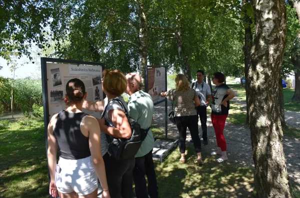 Priče s klupice, Marina Prelog (1)