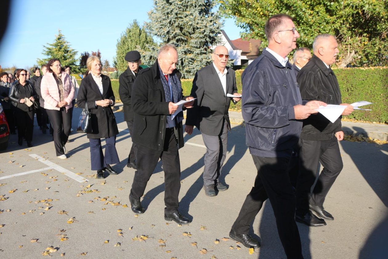 Procesija Svi Sveti Kotoriba groblje 10